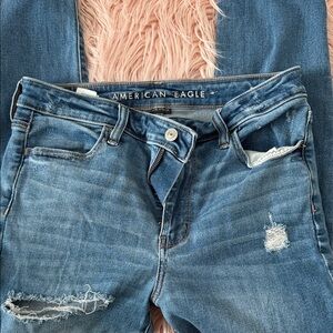 American Eagle Outfitters Light Blue Distressed Boyfriend Jeans